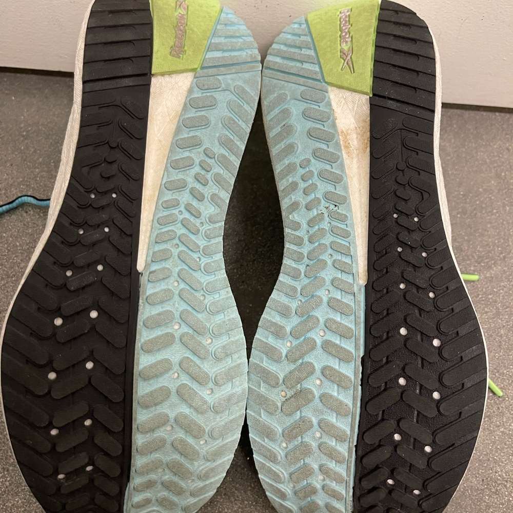 Women’s Reebok Running Shoes. - Picture 5 of 5